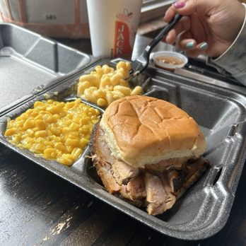 Jack's Bar-B-Que - Smoked turkey sandwich with corn and mac & cheese - Barbeque Near Me - Nashville, Tennessee Jack's Bar-B-Que - Smoked turkey sandwich with corn and mac & cheese - Barbeque Near Me - Nashville, Tennessee