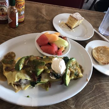 The Egg House - Alambre omelet with added Spinish and Mushrooms yummy! - Breakfast & Brunch Near Me - Simi Valley, California The Egg House - Alambre omelet with added Spinish and Mushrooms yummy! - Breakfast & Brunch Near Me - Simi Valley, California