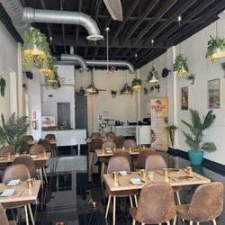 Swagat Miami - Ambience is good. Clean and fresh place.