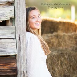 Moments to Memories Photography - Senior Session