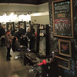 Red Beauty Lounge