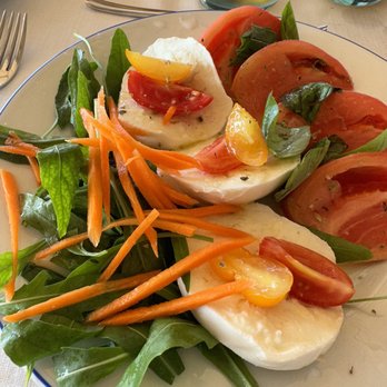 La Fontalina - Caprese salad - Italian Near Me - Capri, NA