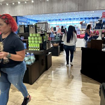 Bath & Body Works - Petite small. - Cosmetics & Beauty Supply Near Me - Kissimmee, Florida Bath & Body Works - Petite small. - Cosmetics & Beauty Supply Near Me - Kissimmee, Florida