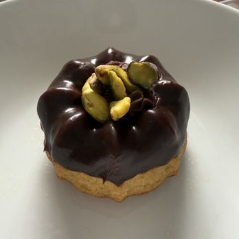 Niya Bakery - pistachio chocolate mini bundt cake - Bakeries Near Me - Lakewood, California Niya Bakery - pistachio chocolate mini bundt cake - Bakeries Near Me - Lakewood, California