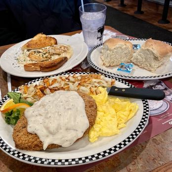 Black Bear Diner Milpitas - Country Fried Steak (front), Fettuccine Alfredo (back left), & Biscuit (back right) | IG: @nomwithelaine - Diners Near Me - Milpitas, California Black Bear Diner Milpitas - Country Fried Steak (front), Fettuccine Alfredo (back left), & Biscuit (back right) | IG: @nomwithelaine - Diners Near Me - Milpitas, California