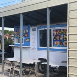Arias Pupusas