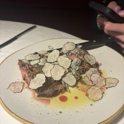 Trattoria Dell'orso - Steak with truffles