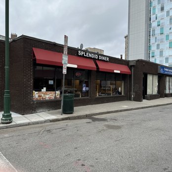 Splendid Diner - the outside of the restaurant - Breakfast & Brunch Near Me - New Rochelle, New York