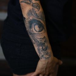 Shipwrecked Ink Studio - Tattoo by Omar. IG: @fukingomar