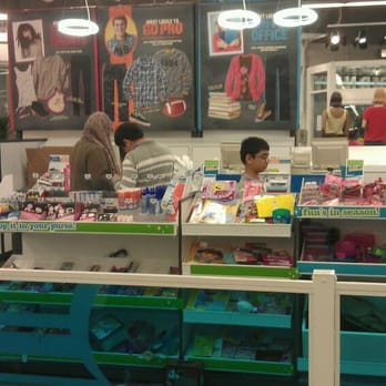 Old Navy - Men's Clothing Near Me - Flushing, New York