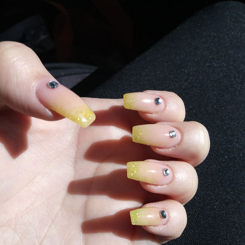 True Touch Nails & Spa - Nail Salons Near Me - Norco, California