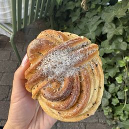 Cardamom bun