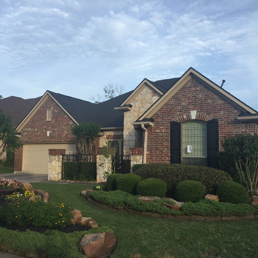 Slide of 550 Roofing Solutions