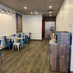 Tropical Smoothie Cafe