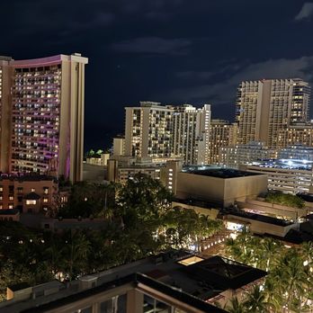 Outrigger Waikiki Beachcomber Hotel - Nighttime view from balcony - Hotels Near Me - Honolulu, Hawaii Outrigger Waikiki Beachcomber Hotel - Nighttime view from balcony - Hotels Near Me - Honolulu, Hawaii