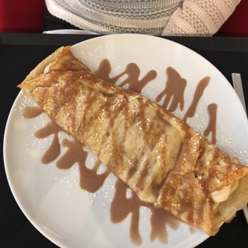 Restaurant Gault - a crepe on a white plate - Breakfast & Brunch Near Me - Montreal, Quebec Restaurant Gault - a crepe on a white plate - Breakfast & Brunch Near Me - Montreal, Quebec