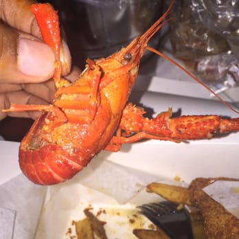 Shaking Crawfish - Crawfish wasn't good at all..! - Seafood Near Me - Doraville, Georgia