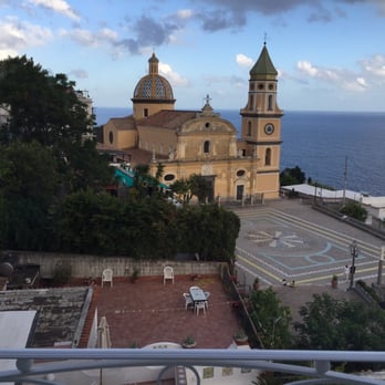 Hotel Tramonto d'Oro - The church next door - Hotels Near Me - Praiano, SA