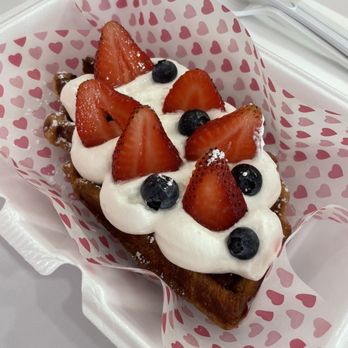 Kobing Dessert Studio - Mixed berry croffle - Desserts Near Me - Citrus Heights, California