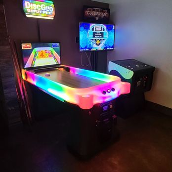 Low Key Saloon - Games - Sports Bars Near Me - Modesto, California