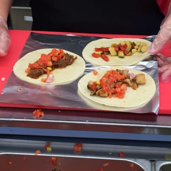Hot Head Burritos - Mexican Near Me - Mary Esther, Florida