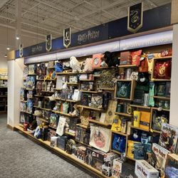 Barnes & Noble