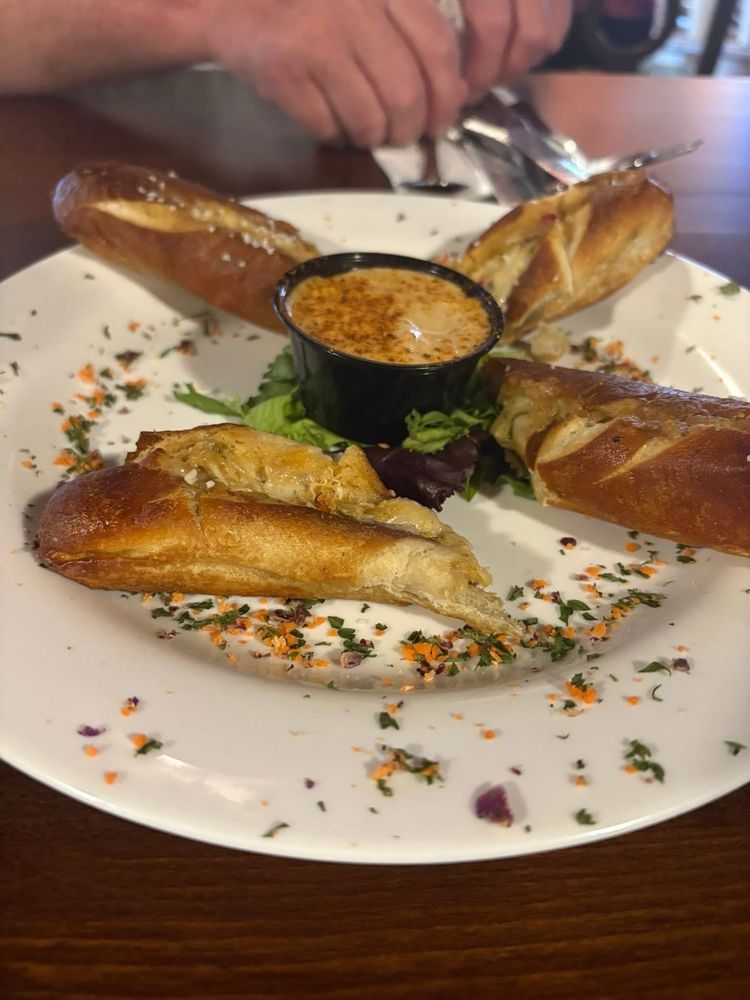 Carriage House Restaurant Image