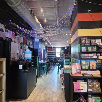 Eli Tea Bar - Inside - Coffee & Tea Near Me - Chicago, Illinois