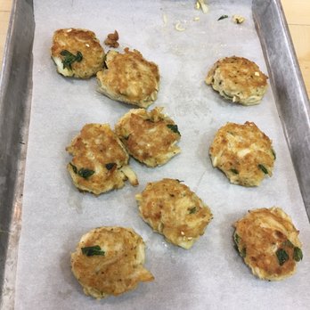 Sur La Table - Crab cakes - Kitchen Supplies Near Me - Arlington, Virginia