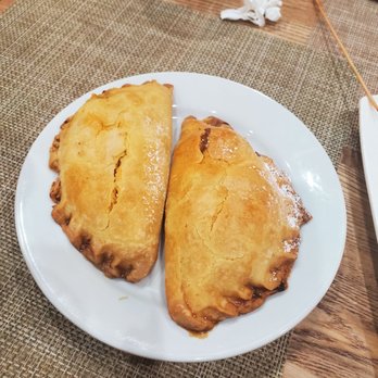Chicha Peruvian Kitchen - Beef empanadas - Peruvian Near Me - Roseville, California Chicha Peruvian Kitchen - Beef empanadas - Peruvian Near Me - Roseville, California