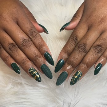 A List Nail Studio - Hunter green nail design - Nail Salons Near Me - Philadelphia, Pennsylvania