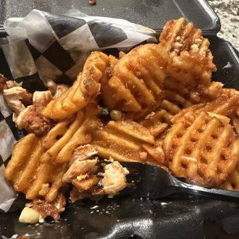 Main Bird Hot Chicken - Montrose - Dry hot chicken Mac n fries - Chicken Shop Near Me - Houston, Texas