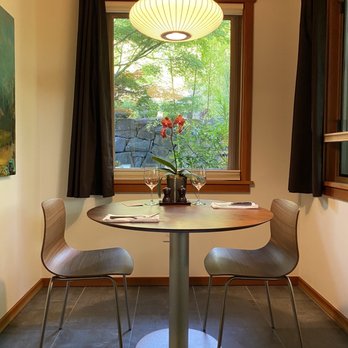 Coast Cabins - Dining table for two - Hotels Near Me - Manzanita, Oregon