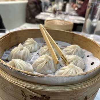 Supreme Dumplings - Shrimp & Pork Xiao Long Bao (8) - Shanghainese Near Me - Bellevue, Washington Supreme Dumplings - Shrimp & Pork Xiao Long Bao (8) - Shanghainese Near Me - Bellevue, Washington