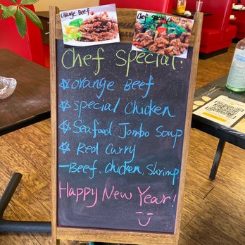 Chen's Kitchen - a menu on a chalk board - Chinese Near Me - Houston, Texas