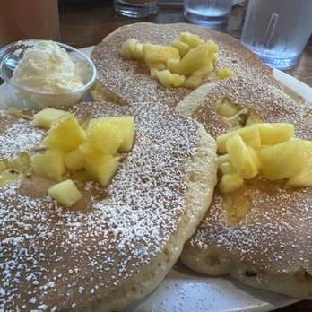 Eggs 'n Things Ko Olina - Pineapple pancakes - American Near Me - Kapolei, Hawaii Eggs 'n Things Ko Olina - Pineapple pancakes - American Near Me - Kapolei, Hawaii