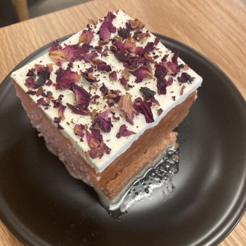 Qamaria Coffee - Rose tres leches - Coffee & Tea Near Me - Greenfield, Wisconsin