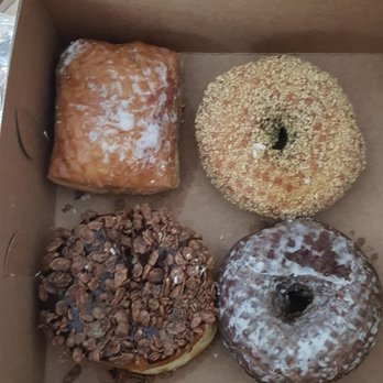 Donna's Donuts - Apple pie, butternutcrunch, featured flavor (chocolate crispies filled with cream, chocolate cake - Bakeries Near Me - Tewksbury, Massachusetts