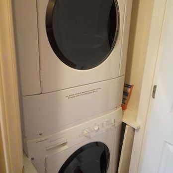 Eagles Nest at Capodimonte - Full laundry set-up. - Vacation Rentals Near Me - Whittier, North Carolina