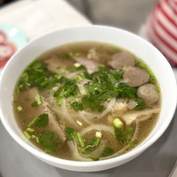 Kieu Vietnamese Cuisine - Combination Pho/ Phở Dặc Biệt - Vietnamese Near Me - Honolulu, Hawaii