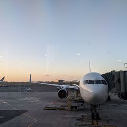 Delta Air Lines - 8 am flight