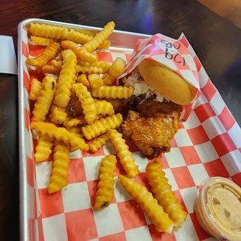 HCK Hot Chicken - Salad Near Me - Buffalo, New York HCK Hot Chicken - Salad Near Me - Buffalo, New York