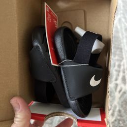 The sad part is, is they open this box and took tags off 1 (one of them was on display)...left the security tag on...WTF The sad part is, is they open this box and took tags off 1 (one of them was on display)...left the security tag on...WTF