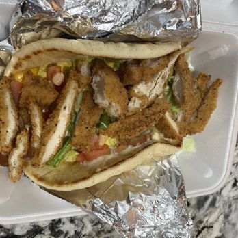 Charlie Browns - Chicken strip pita - Ice Cream & Frozen Yogurt Near Me - Almont, Michigan