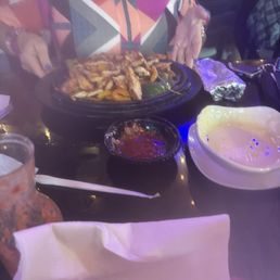 Chicken fajitas . White cheese sauce Chicken fajitas . White cheese sauce