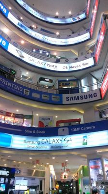 Plaza Low Yat by null