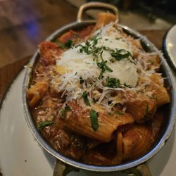 The Hamilton - RAGU AMERICANA & RIGATONI