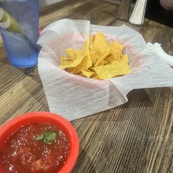 Jalisco - Chips and salsa