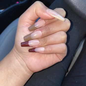 Chic Nails & Lashes - Nail Salons Near Me - Los Angeles, California