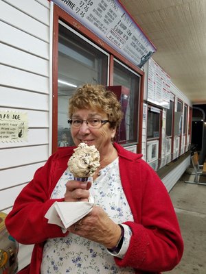 Lone Oak Ice Cream by null